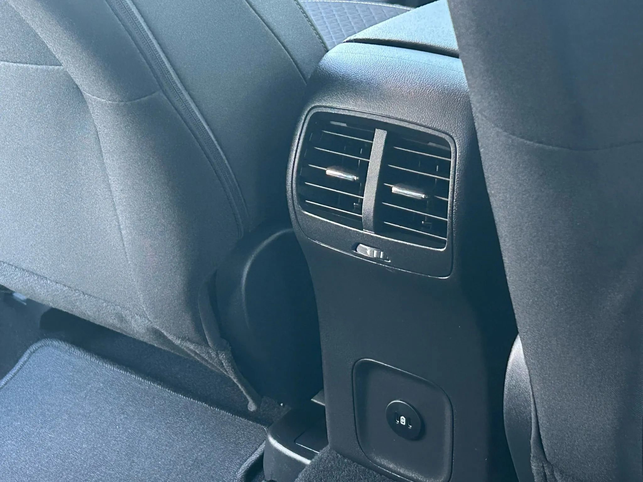 Used 2025 Ford Escape Active image 24