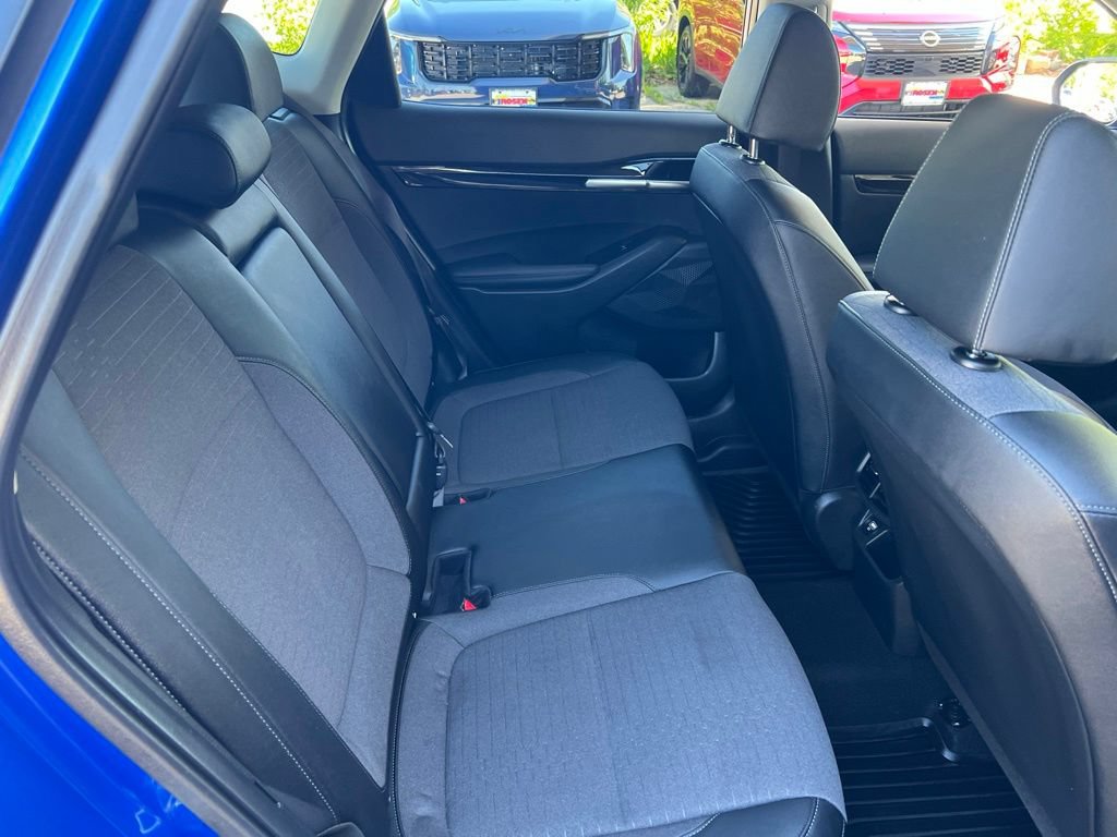 Certified 2023 Kia Seltos S w/ Navigation Package FWD image 13