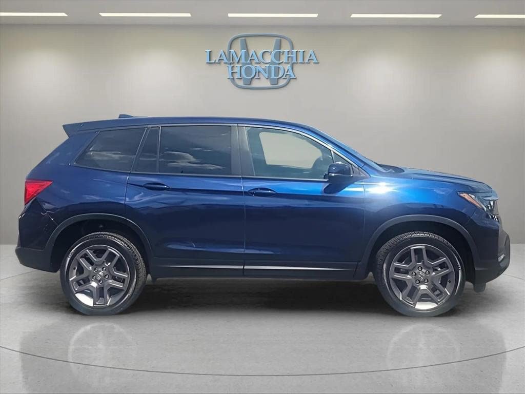 Used 2023 Honda Passport EX-L image 6
