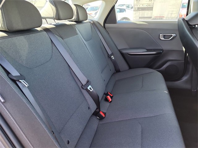 New 2025 Kia K4 LXS image 17
