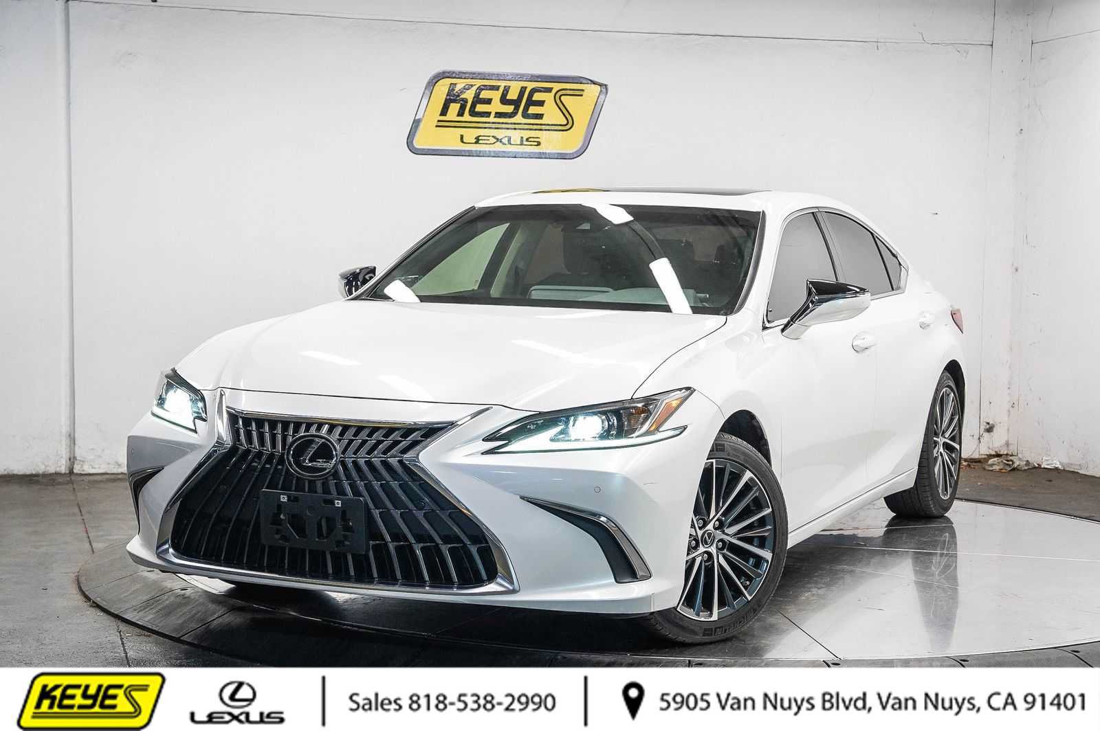 Used 2025 Lexus ES 300h w/ Premium Package