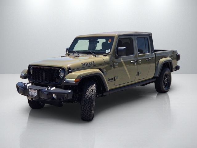 Used 2025 Jeep Gladiator Sport AWD/4WD image 8