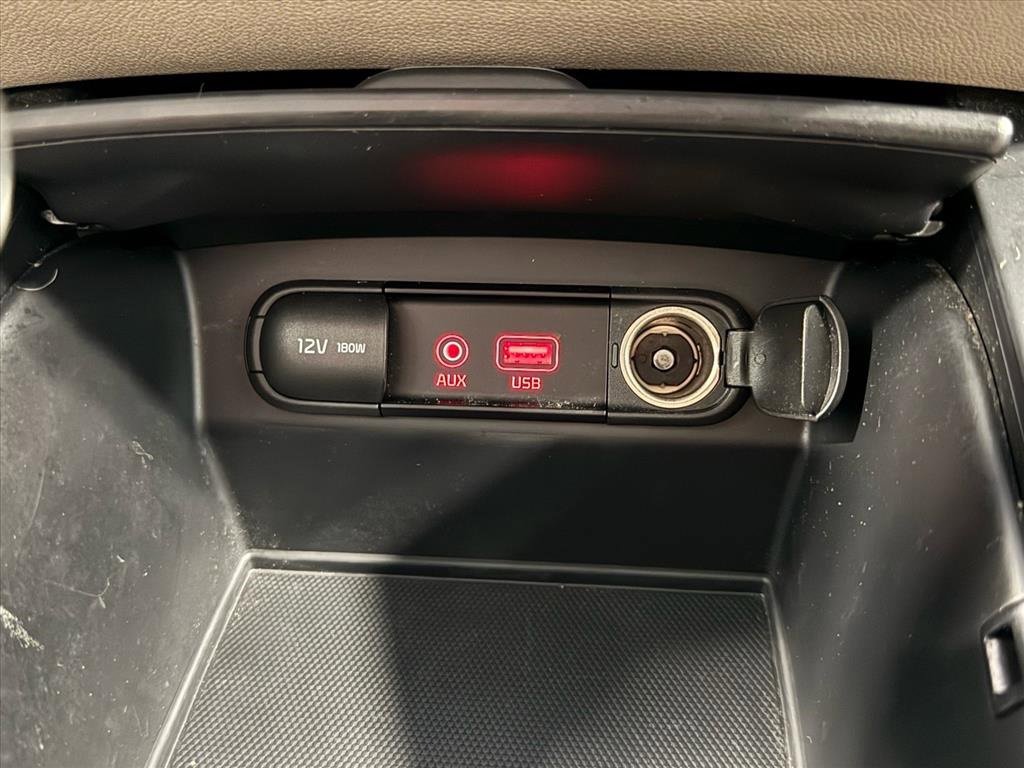 Used 2020 Kia Sorento LX image 24