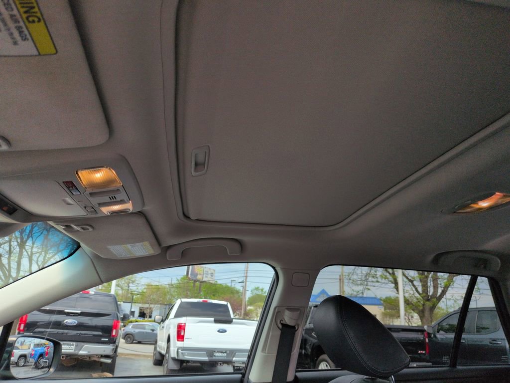 Used 2018 Subaru Outback 3.6R Limited image 21
