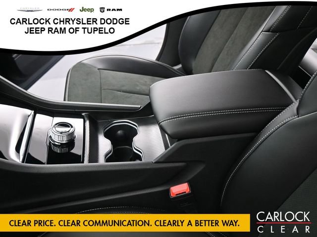 New 2025 Jeep Grand Cherokee Altitude image 17