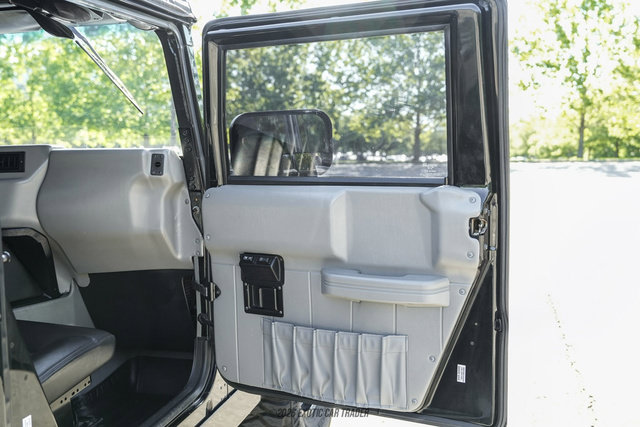 Used 2003 HUMMER H1 4-Door Open Top AWD/4WD image 57
