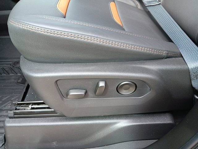 New 2026 GMC Sierra 1500 AT4 w/ LPO, Black Badging Package image 8