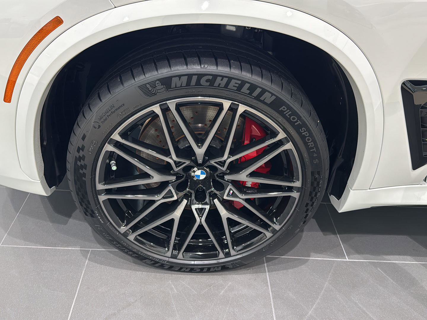 New 2026 BMW X5 M Competition w/ Executive Package image 30