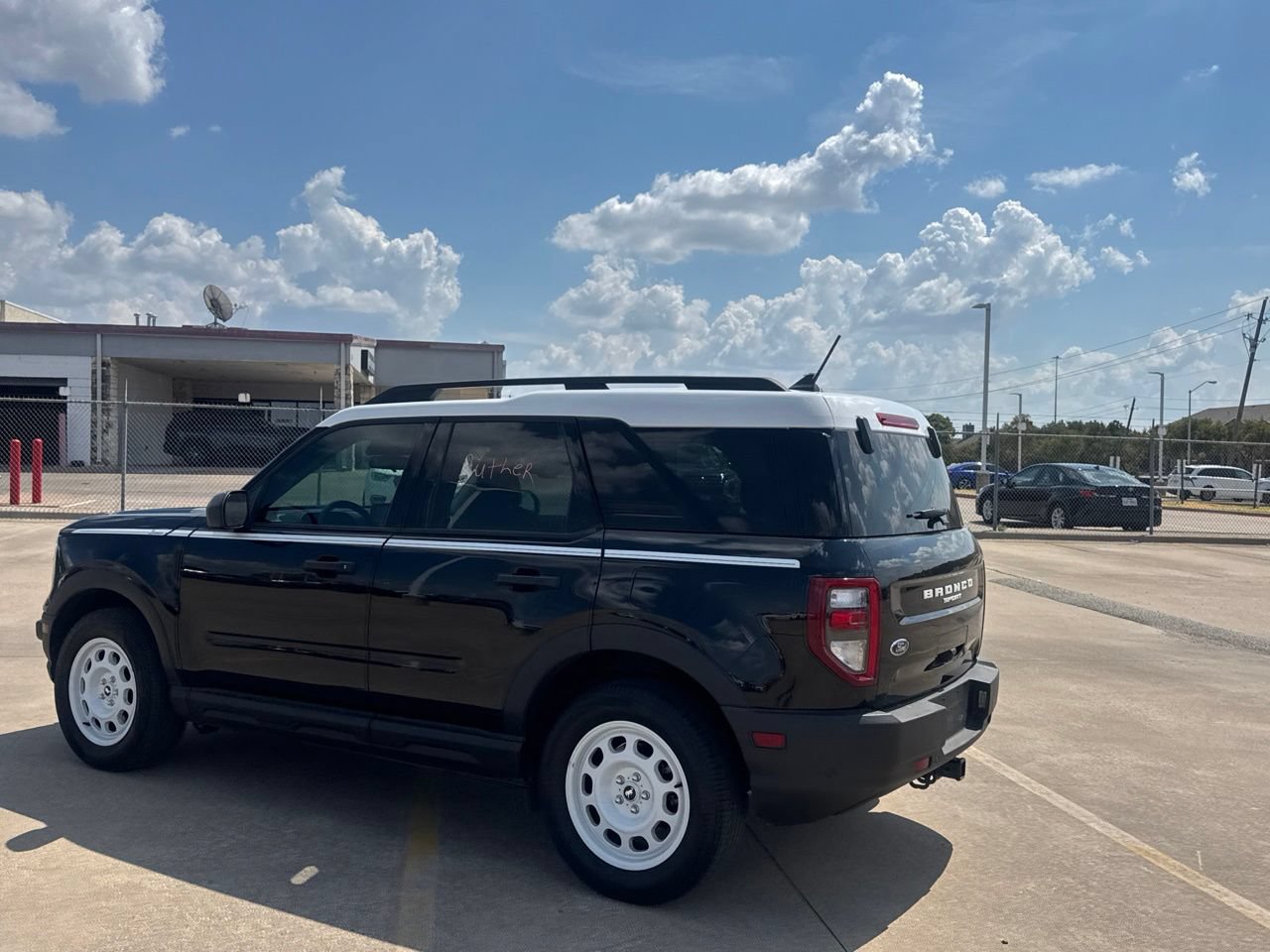 Used 2024 Ford Bronco Sport Heritage w/ Heritage Convenience Package AWD/4WD image 16