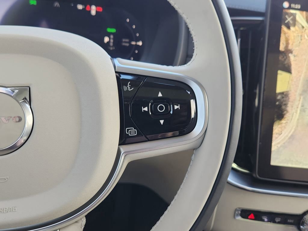 New 2026 Volvo XC90 T8 Ultra w/ Protection Package Premier image 17