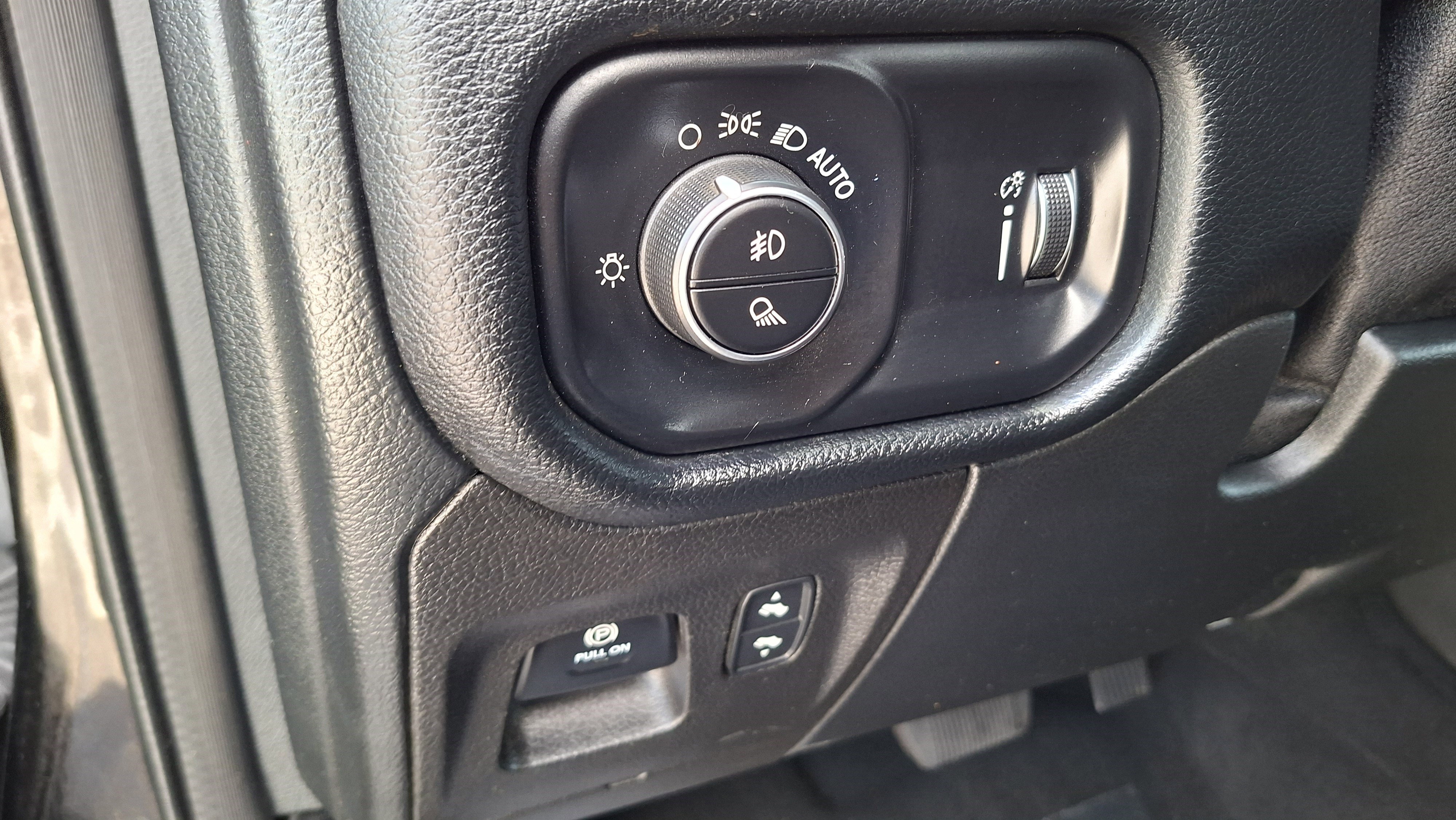 Used 2022 RAM 1500 Big Horn image 10