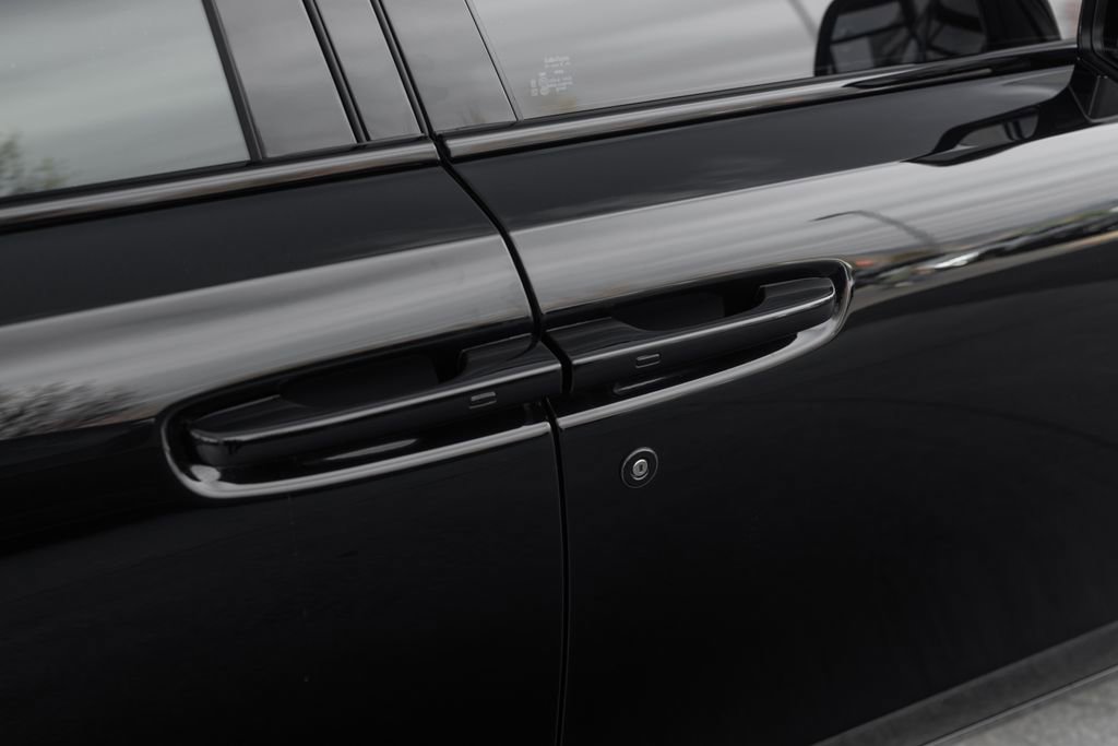 Used 2025 Rolls-Royce Ghost Black Badge image 8