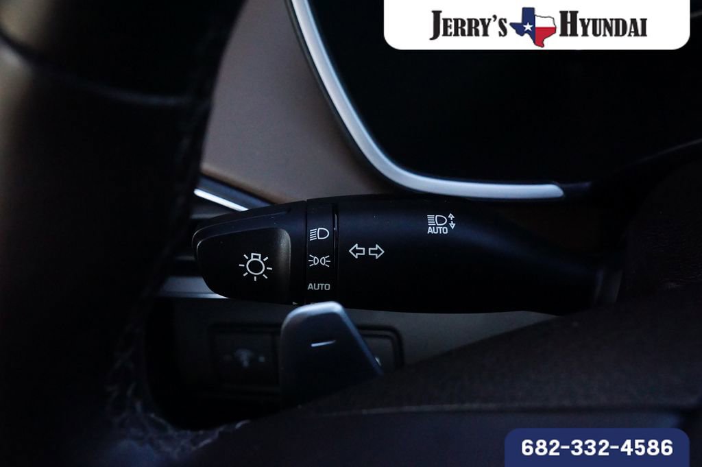 Used 2022 Hyundai Santa Fe Limited w/ Cargo Package image 15