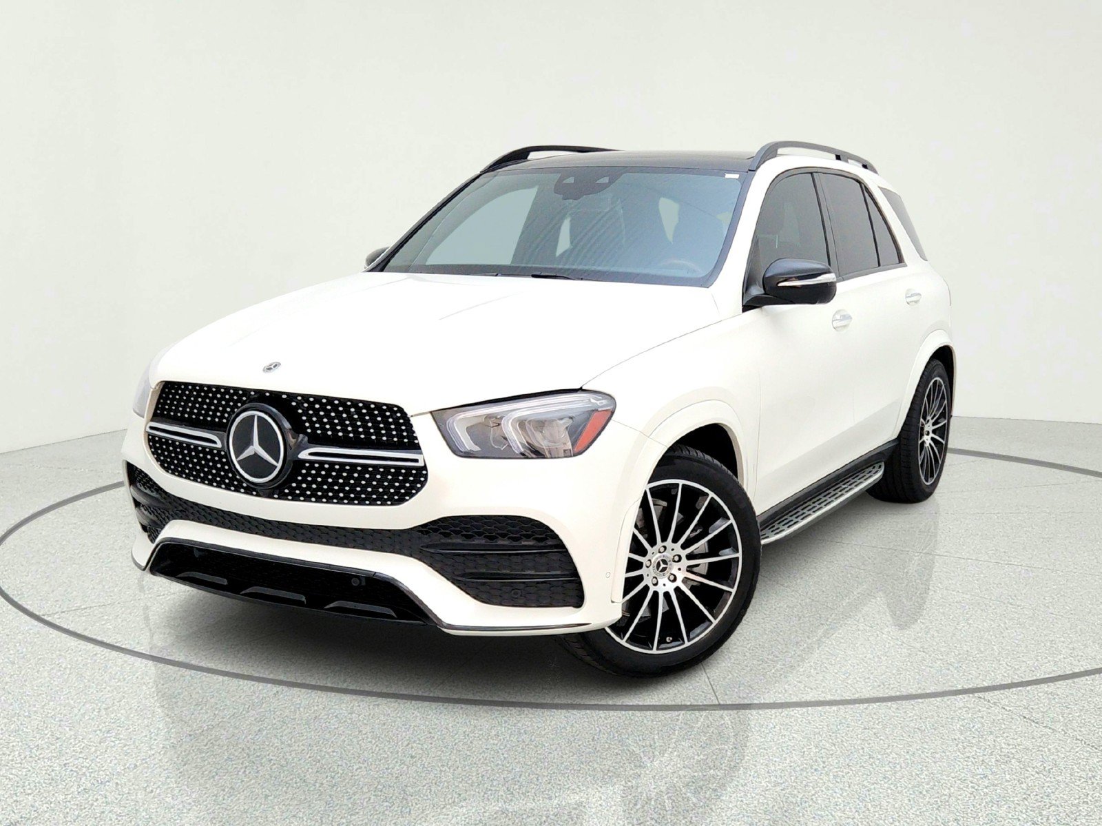 Used 2021 Mercedes-Benz GLE 450 4MATIC image 2