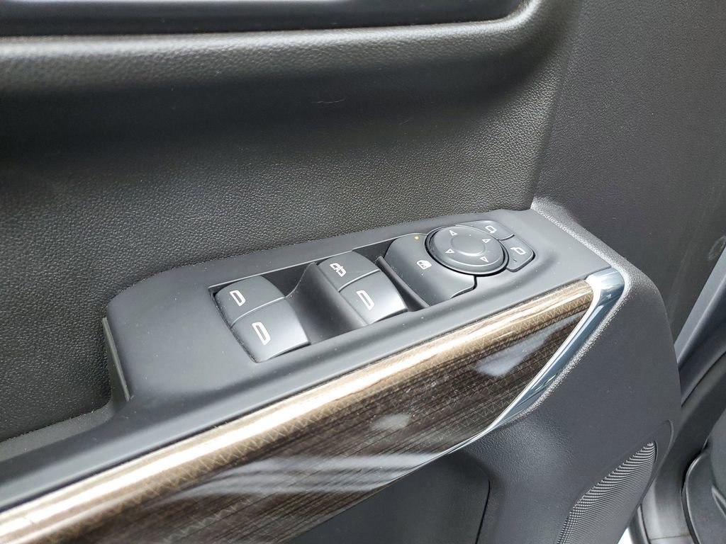 Used 2022 Chevrolet Silverado 1500 RST w/ Safety Package image 12