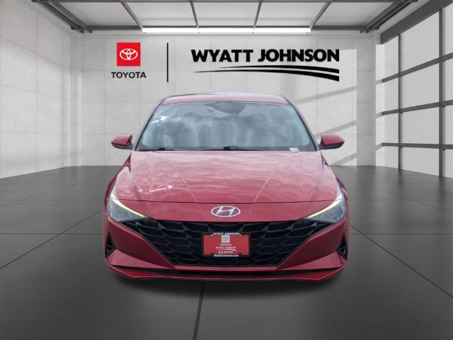 Used 2023 Hyundai Elantra SEL FWD image 2