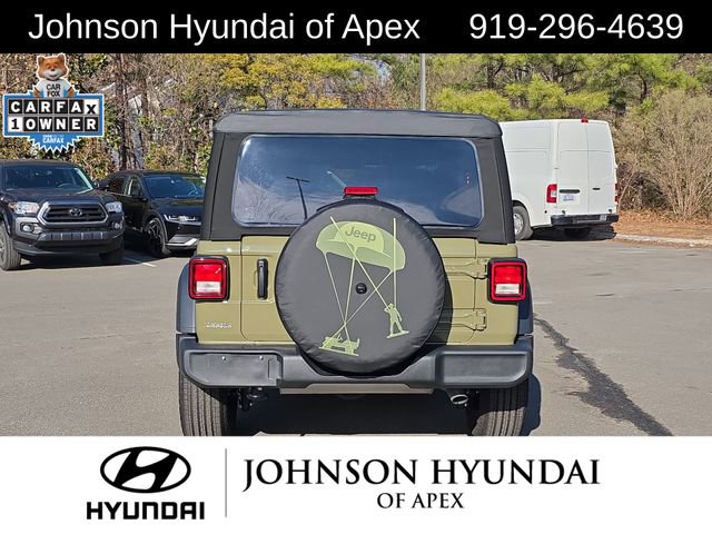 Used 2025 Jeep Wrangler Sport image 15