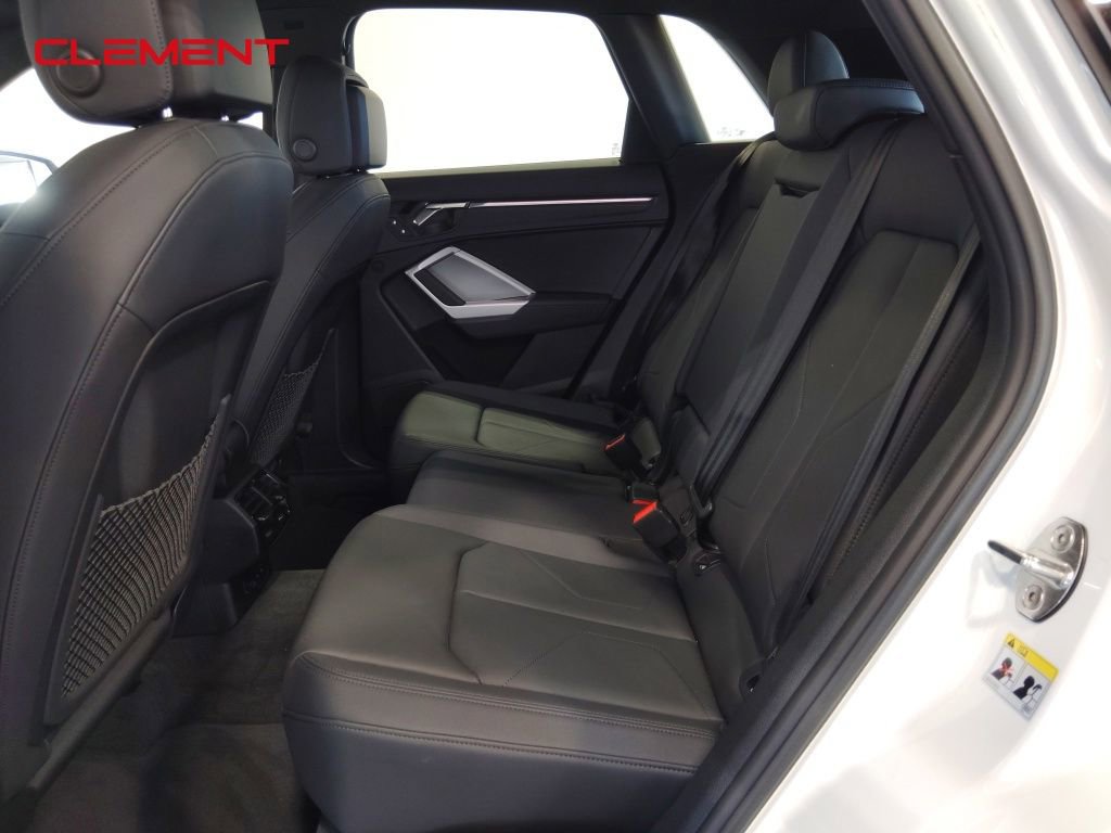 Used 2024 Audi Q3 2.0T Premium Plus w/ Premium Plus Package image 32