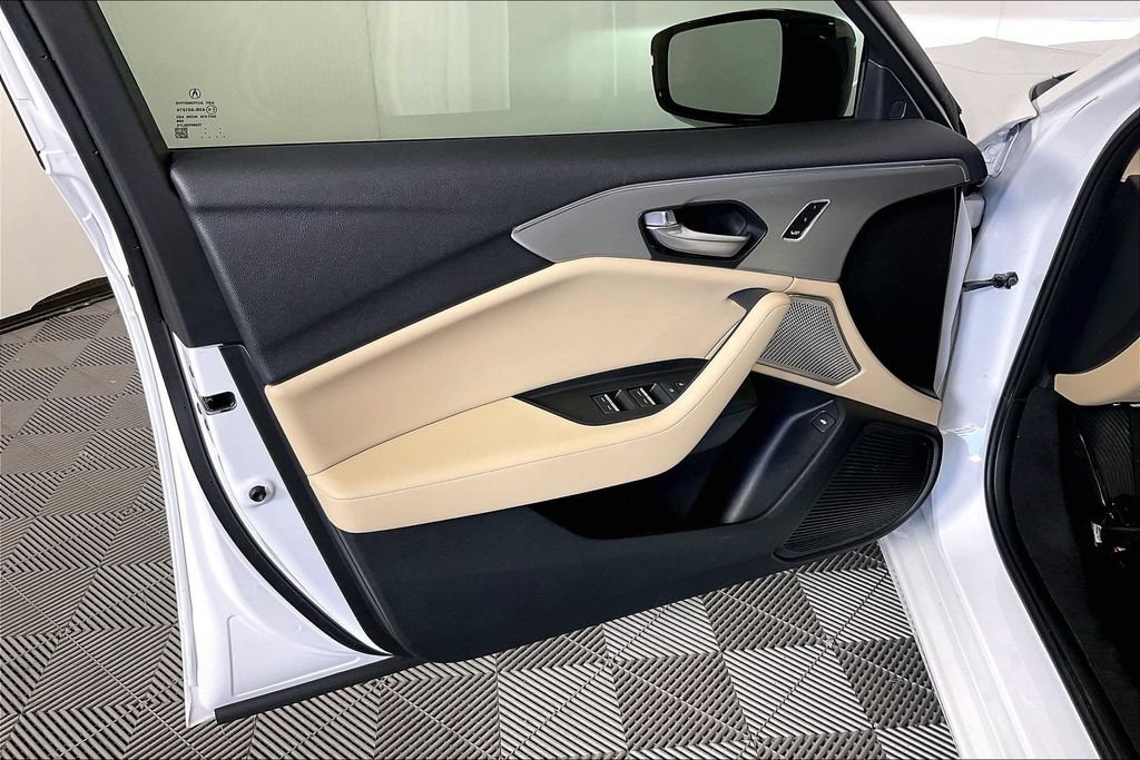 Used 2025 Acura TLX w/ Technology Package FWD image 21
