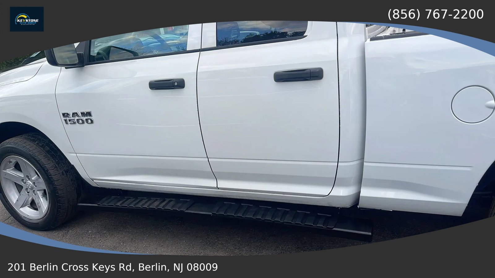Used 2017 RAM 1500 Express w/ Express Value Package AWD/4WD image 3