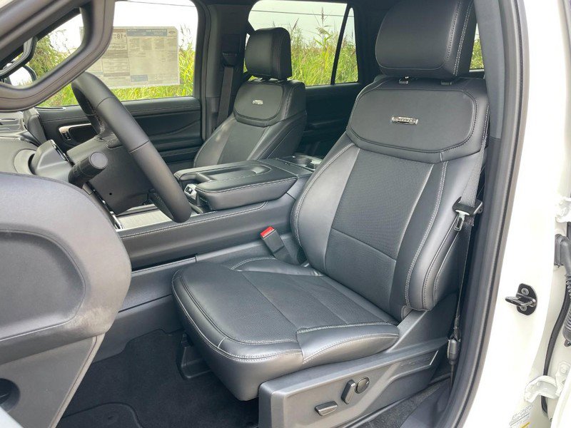 New 2025 Ford Expedition Max Platinum image 30