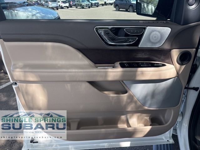 Used 2023 Lincoln Navigator Reserve image 39