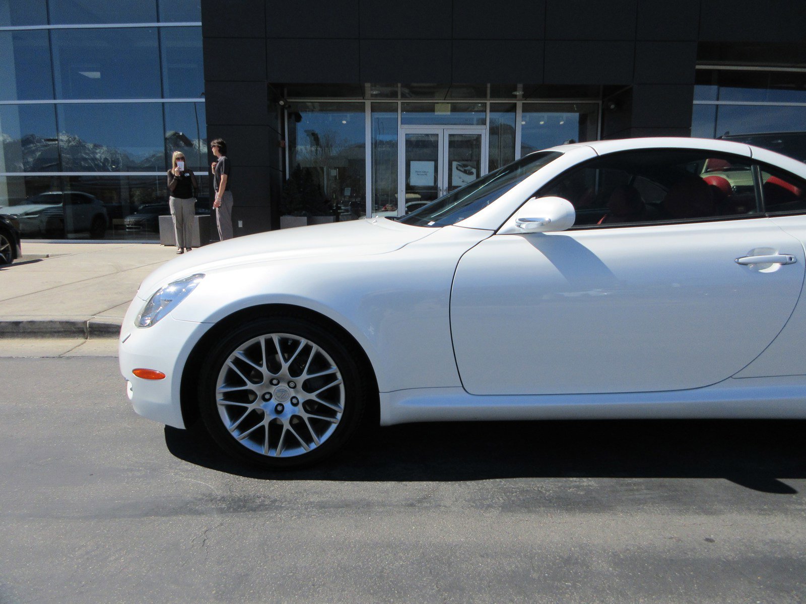 Used 2007 Lexus SC 430 Convertible image 2