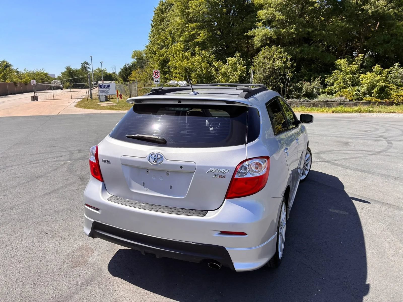 Used 2009 Toyota Matrix XRS w/ All Weather Guard Pkg FWD image 12