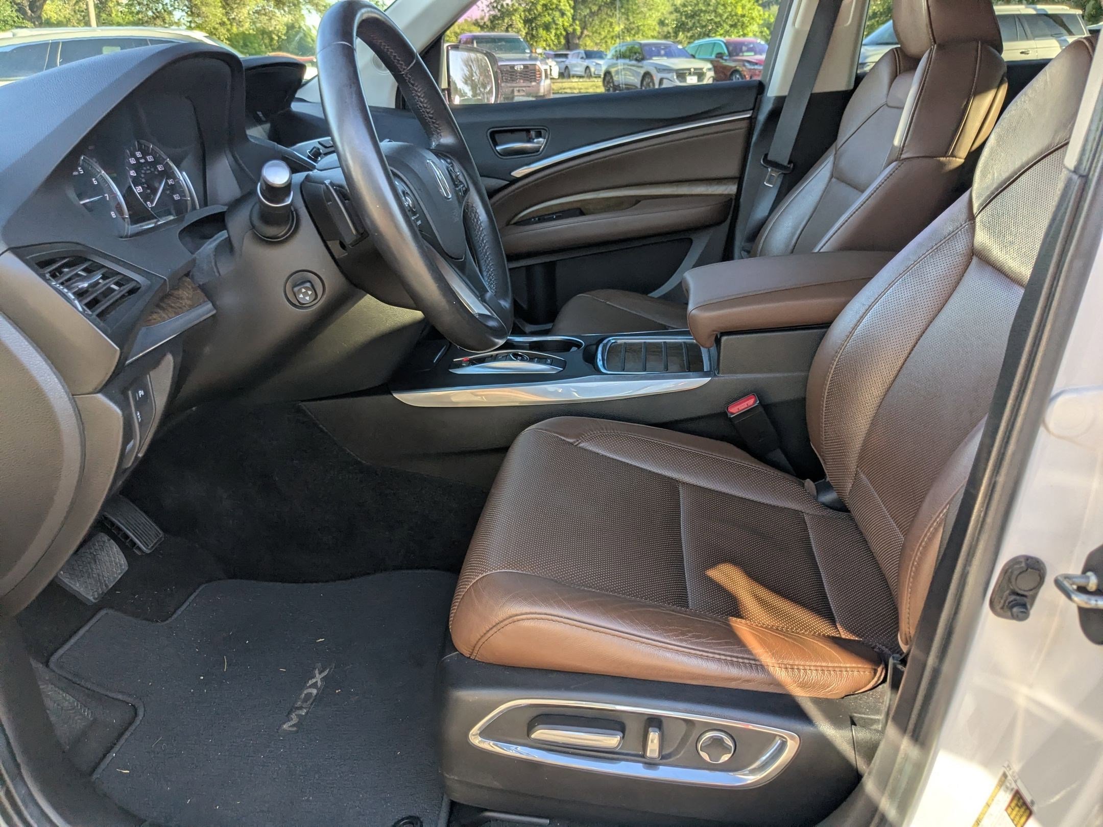 Used 2020 Acura MDX SH-AWD w/ Technology Package image 9