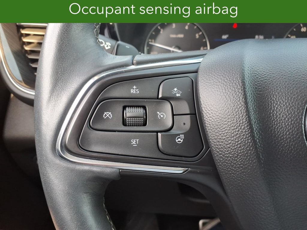 Certified 2022 Buick Envision Preferred FWD image 30