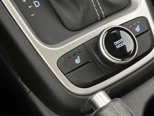 New 2026 Hyundai Venue SEL FWD image 19