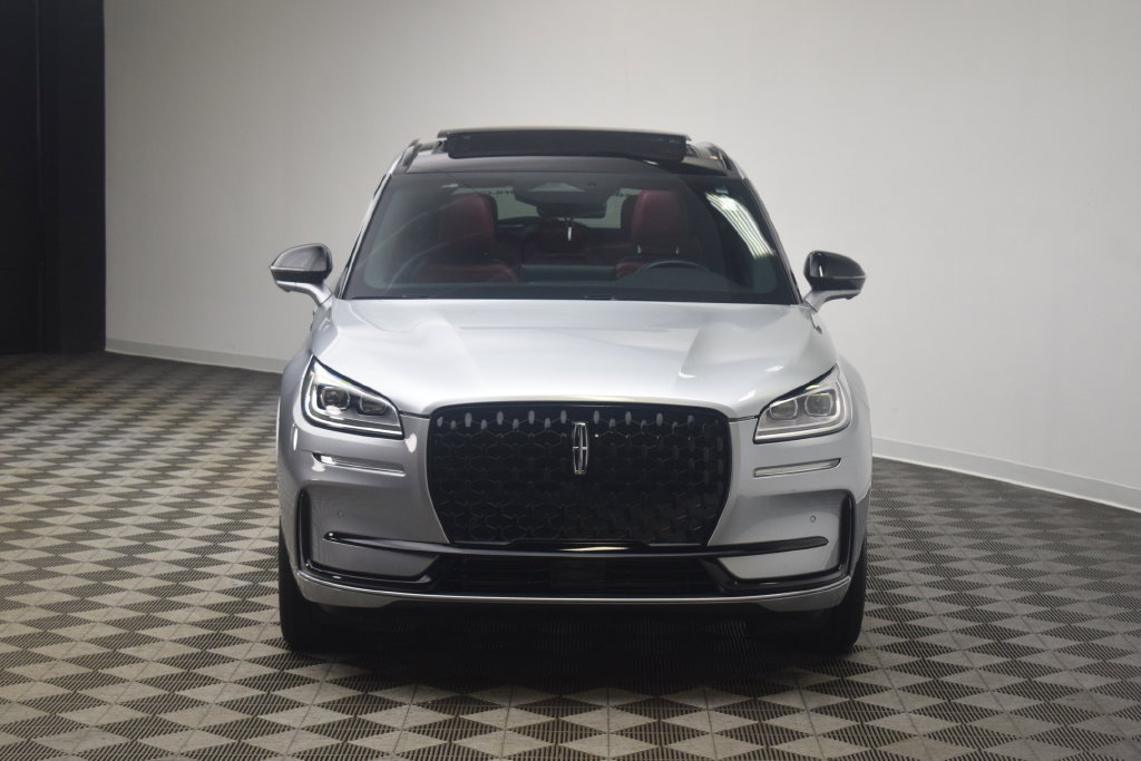 Used 2023 Lincoln Corsair Reserve w/ Equipment Group 201A AWD/4WD image 18