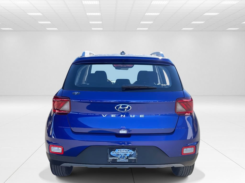 New 2026 Hyundai Venue SEL FWD image 5