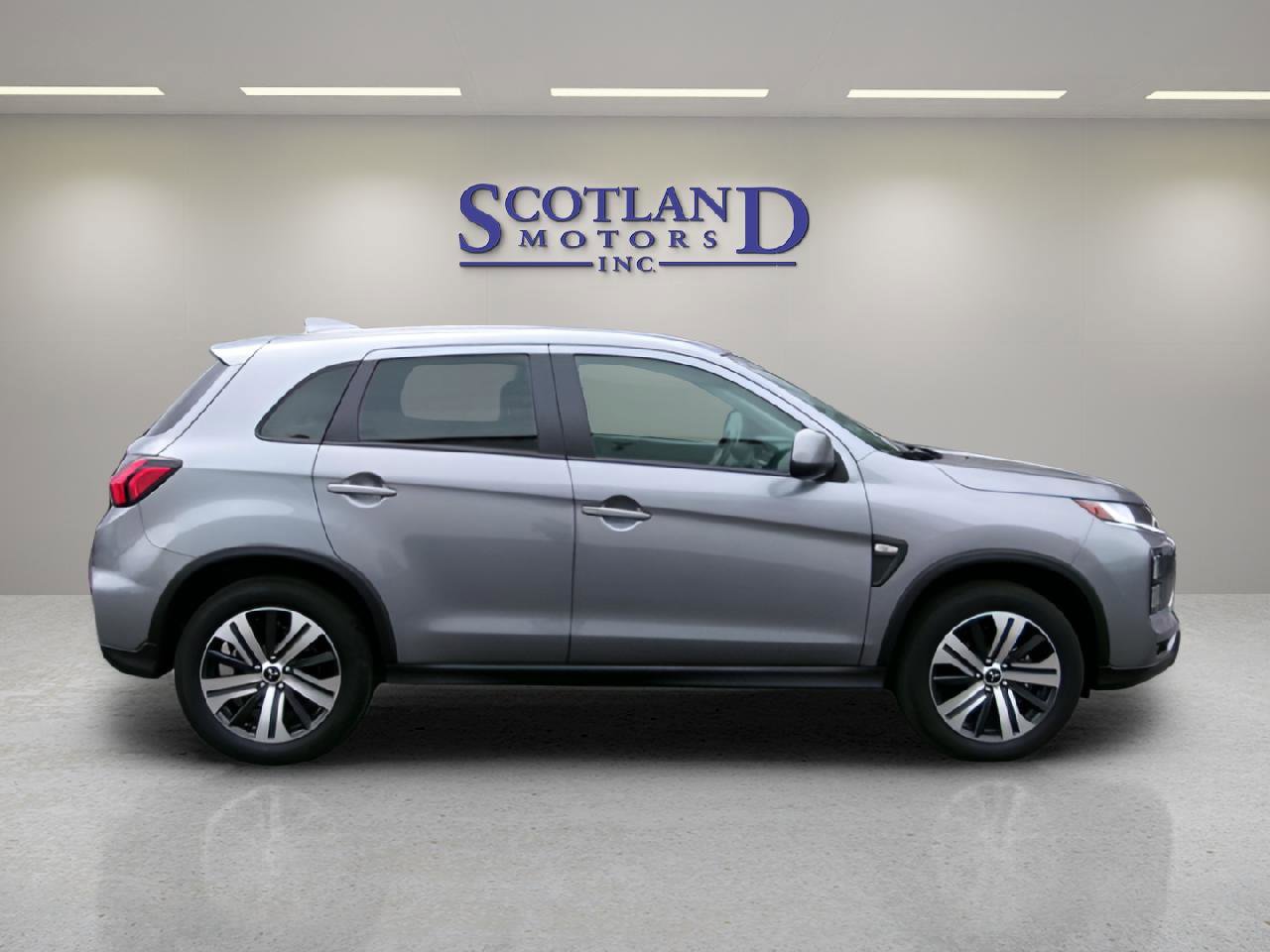 Used 2025 Mitsubishi Outlander Sport ES image 5