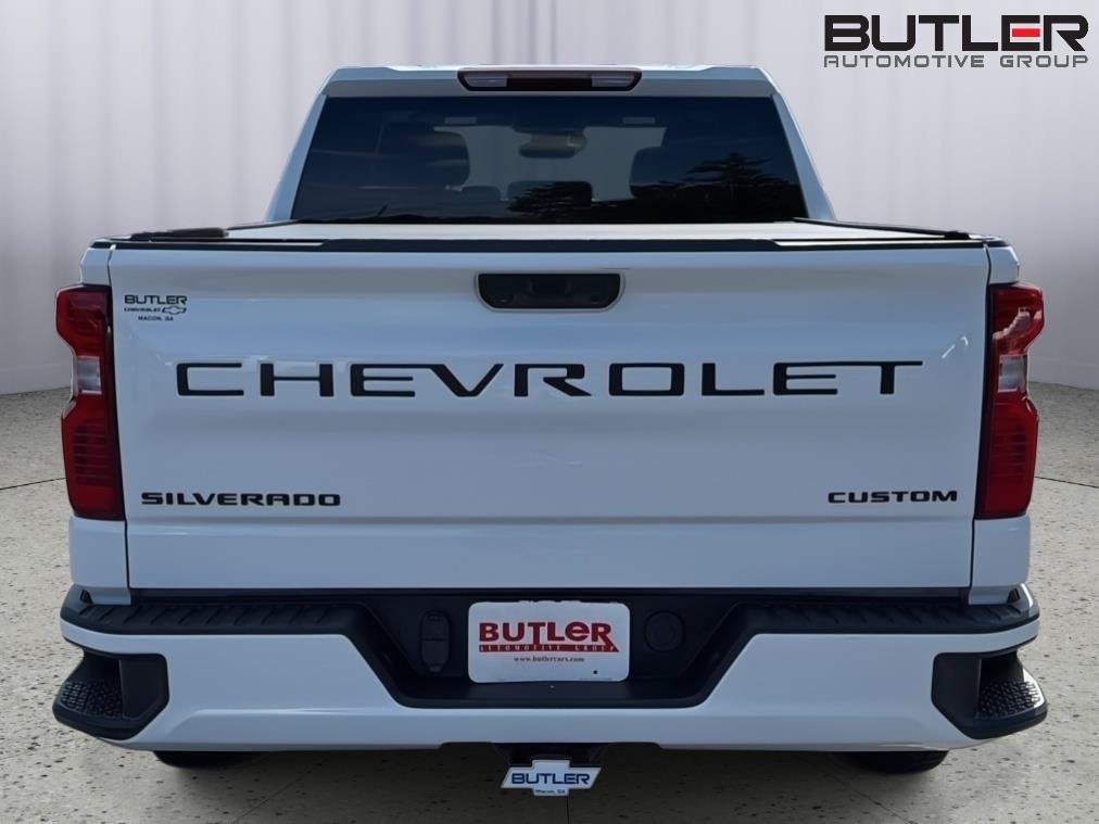Used 2024 Chevrolet Silverado 1500 Custom w/ Turbomax Blackout Package AWD/4WD image 5