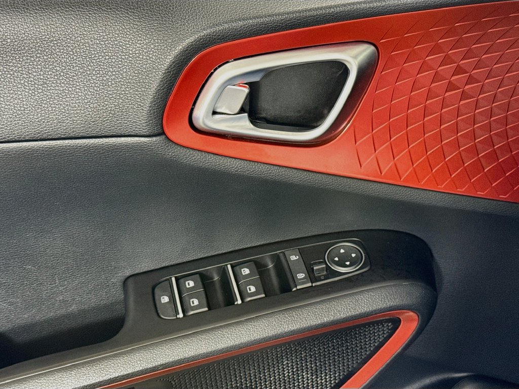 Used 2022 Kia Soul Turbo FWD image 18