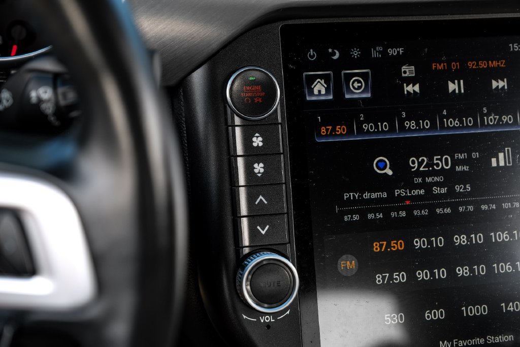 Used 2023 Ford Mustang GT RWD image 23