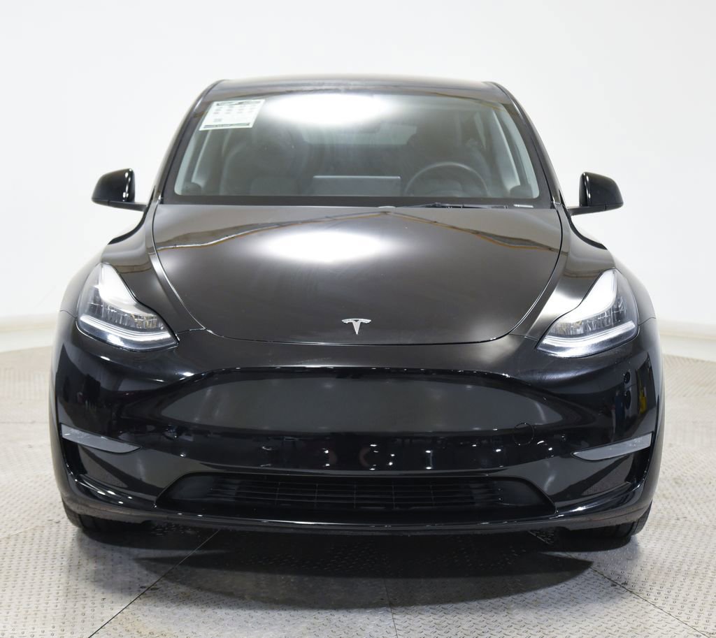 Used 2023 Tesla Model Y Long Range image 3