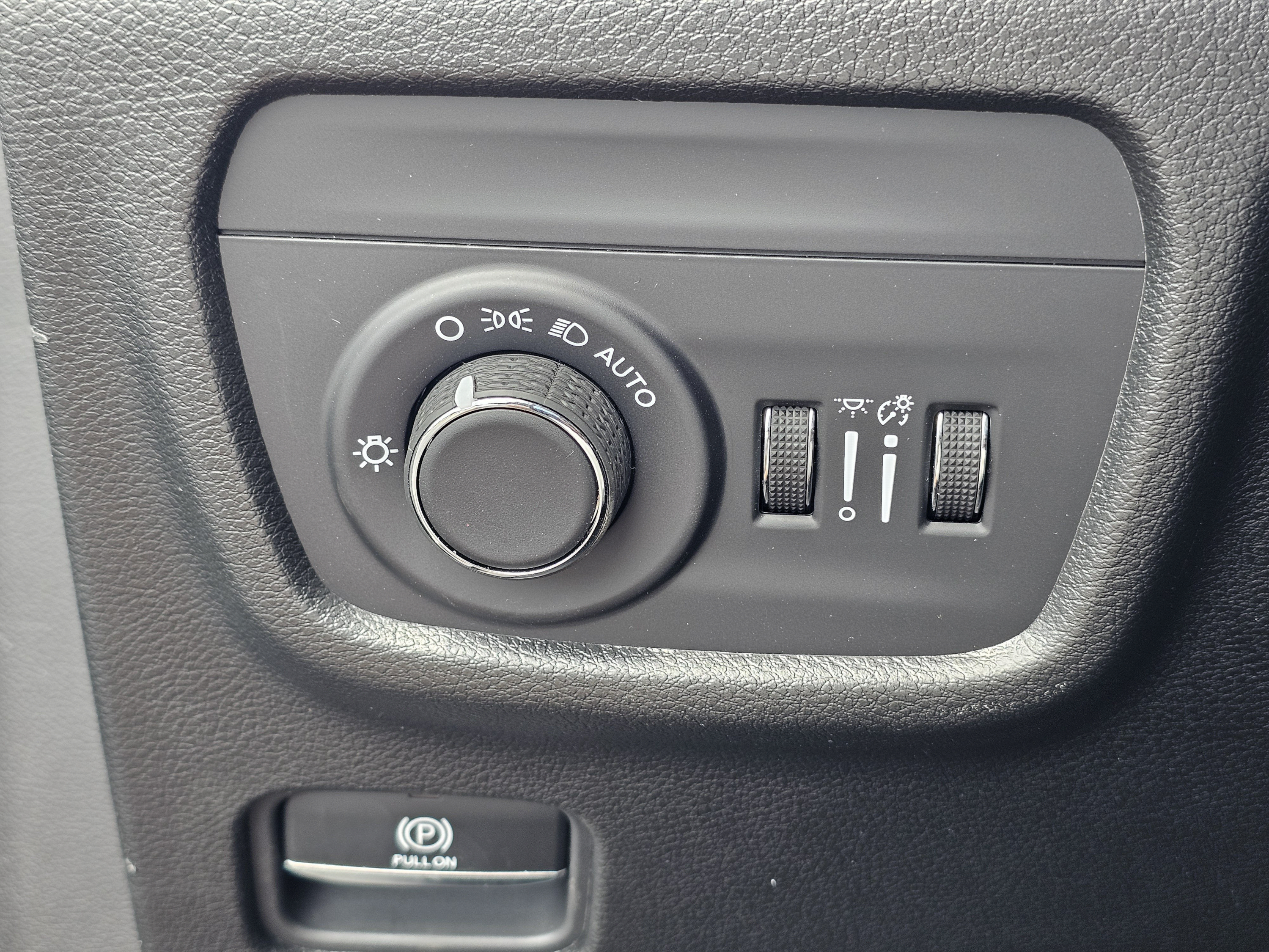 New 2026 Jeep Grand Cherokee Laredo X RWD image 20