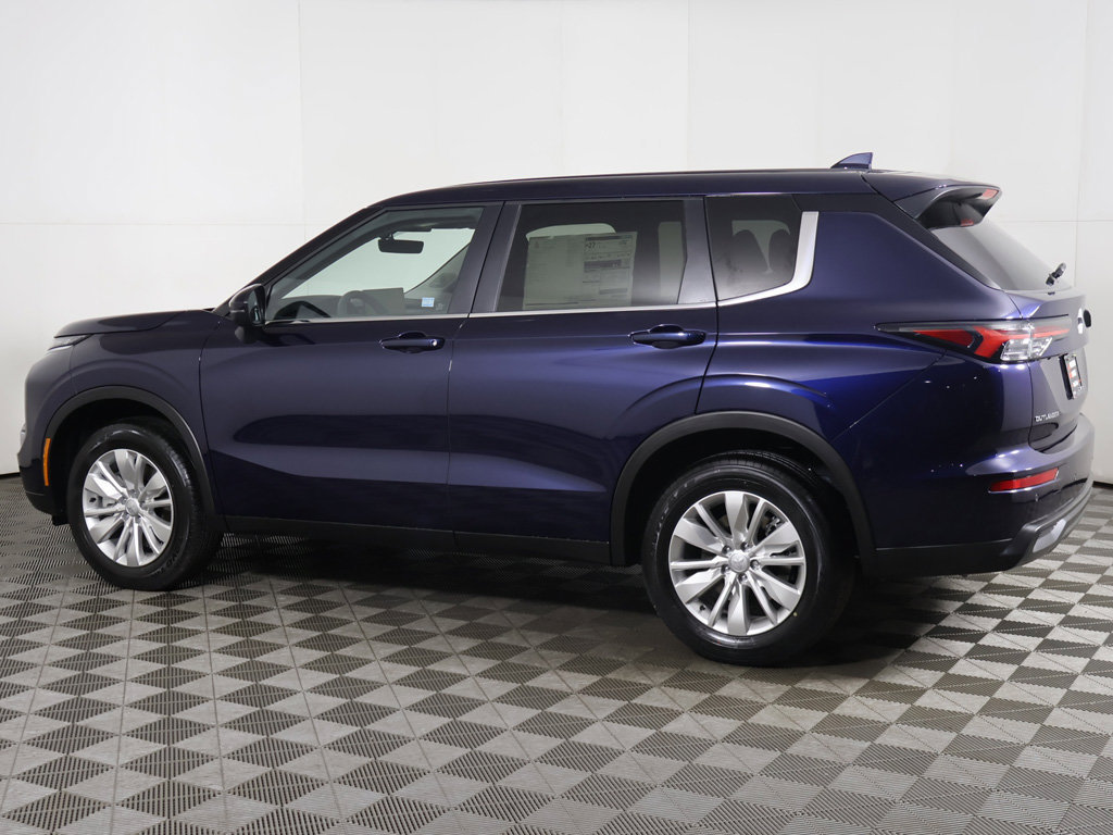 New 2026 Mitsubishi Outlander ES AWD/4WD image 14