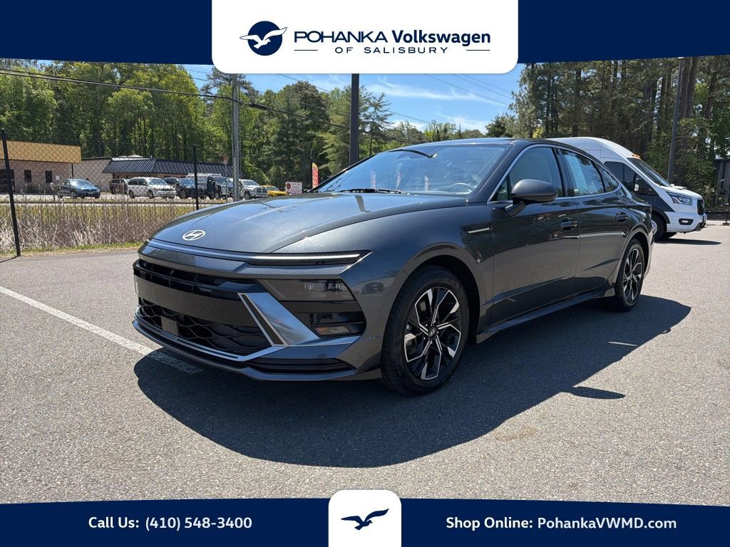 Used 2025 Hyundai Sonata SEL FWD image 1