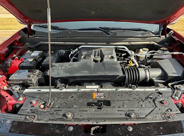 Used 2025 GMC Canyon Denali image 6