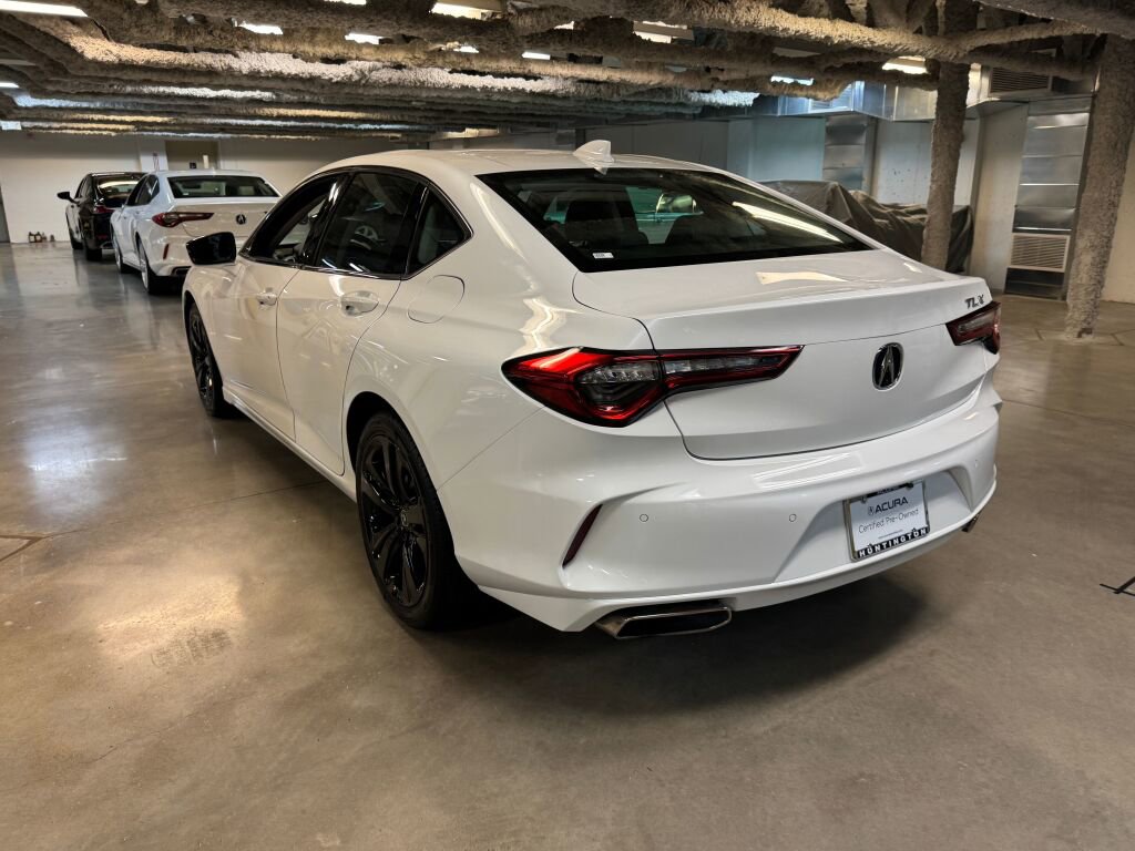 Certified 2022 Acura TLX w/ Technology Package image 9