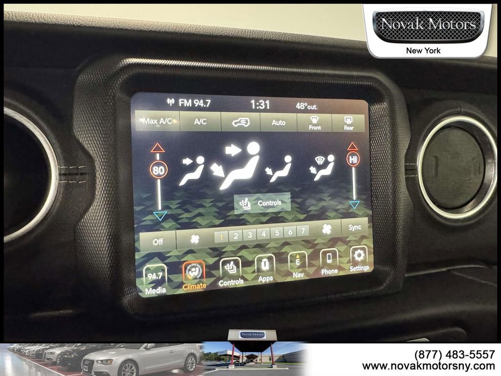 Used 2020 Jeep Wrangler Unlimited Sahara image 20