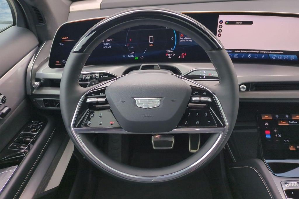 Certified 2026 Cadillac Vistiq Premium Luxury AWD/4WD image 17