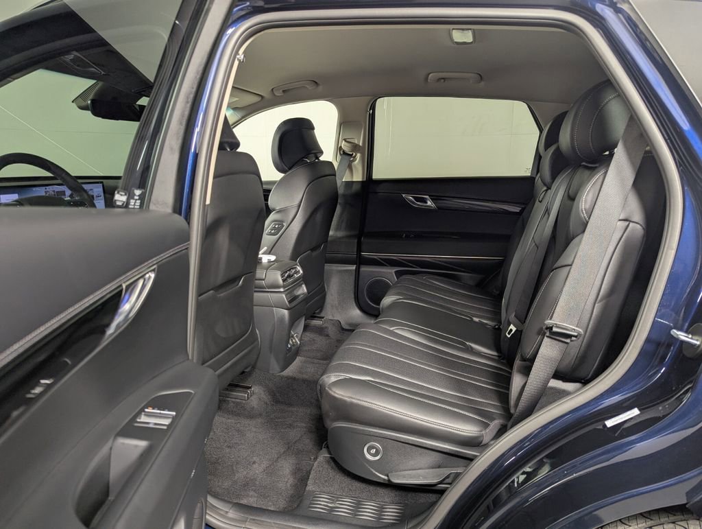 Used 2025 Genesis GV80 2.5T Standard image 25