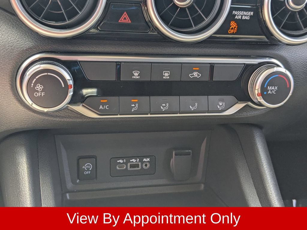 Used 2025 Nissan Sentra SV FWD image 19