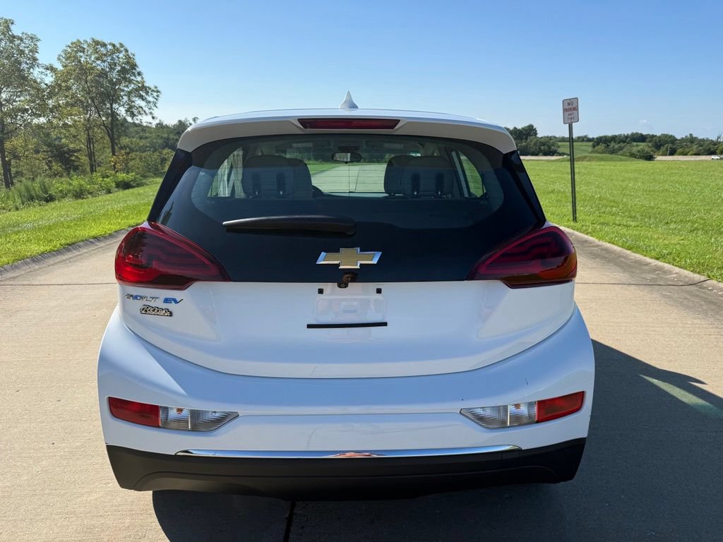 Used 2021 Chevrolet Bolt LT FWD image 4