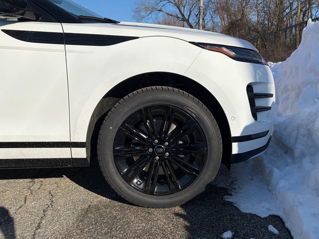 New 2026 Land Rover Range Rover Evoque Dynamic SE image 9
