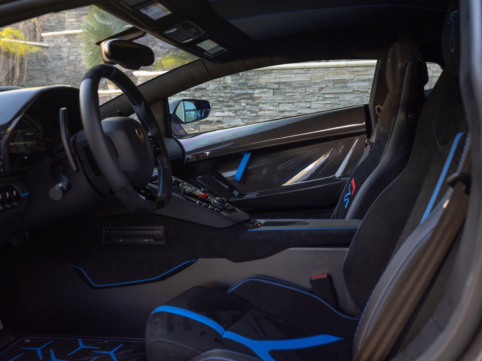 Used 2020 Lamborghini Aventador SVJ AWD/4WD image 67